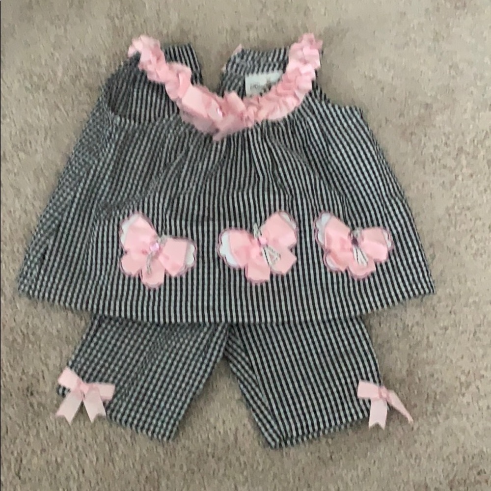 Black white and baby pink butterfly capris that